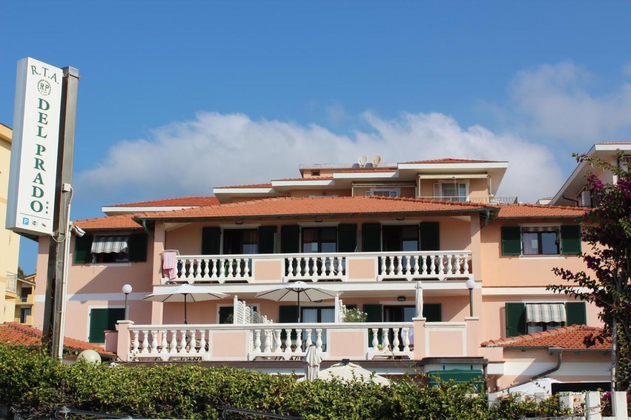 Aparthotel Del Prado Riva Ligure Exterior foto