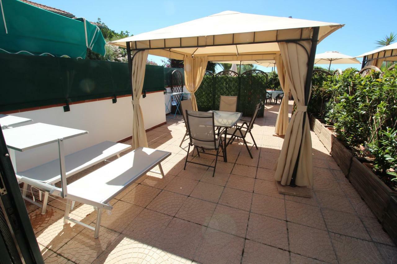 Aparthotel Del Prado Riva Ligure Exterior foto