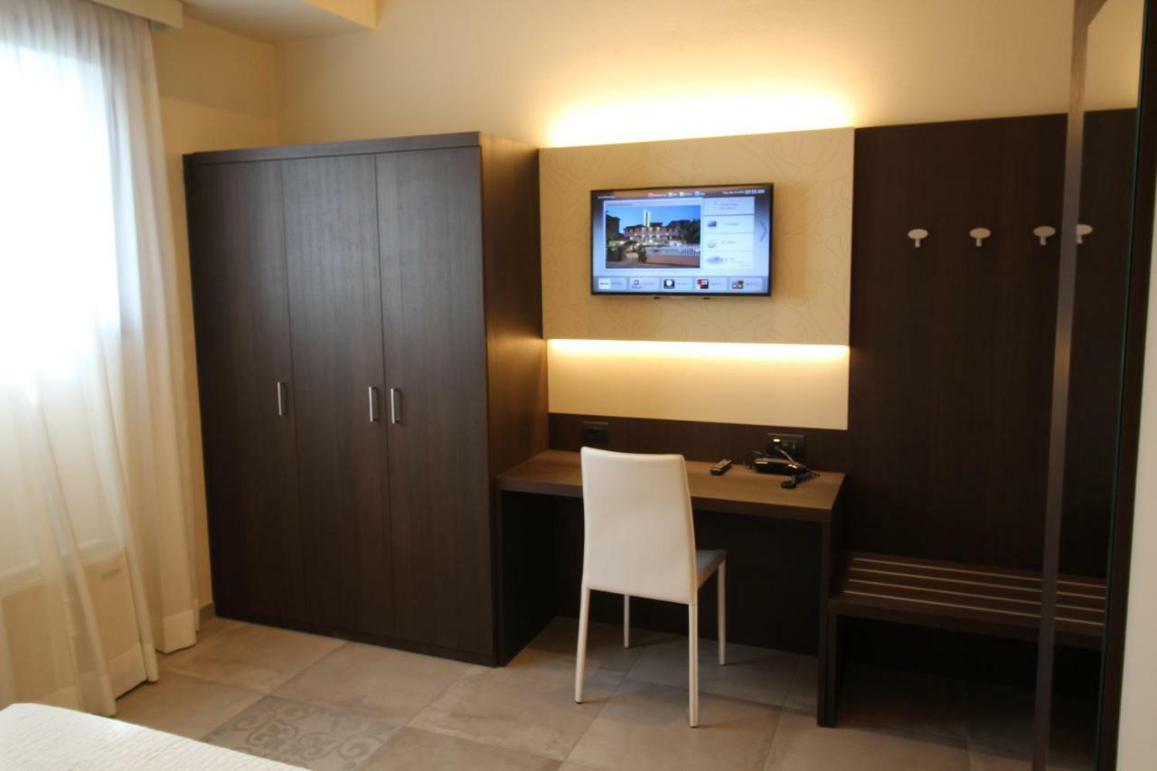 Aparthotel Del Prado Riva Ligure Exterior foto