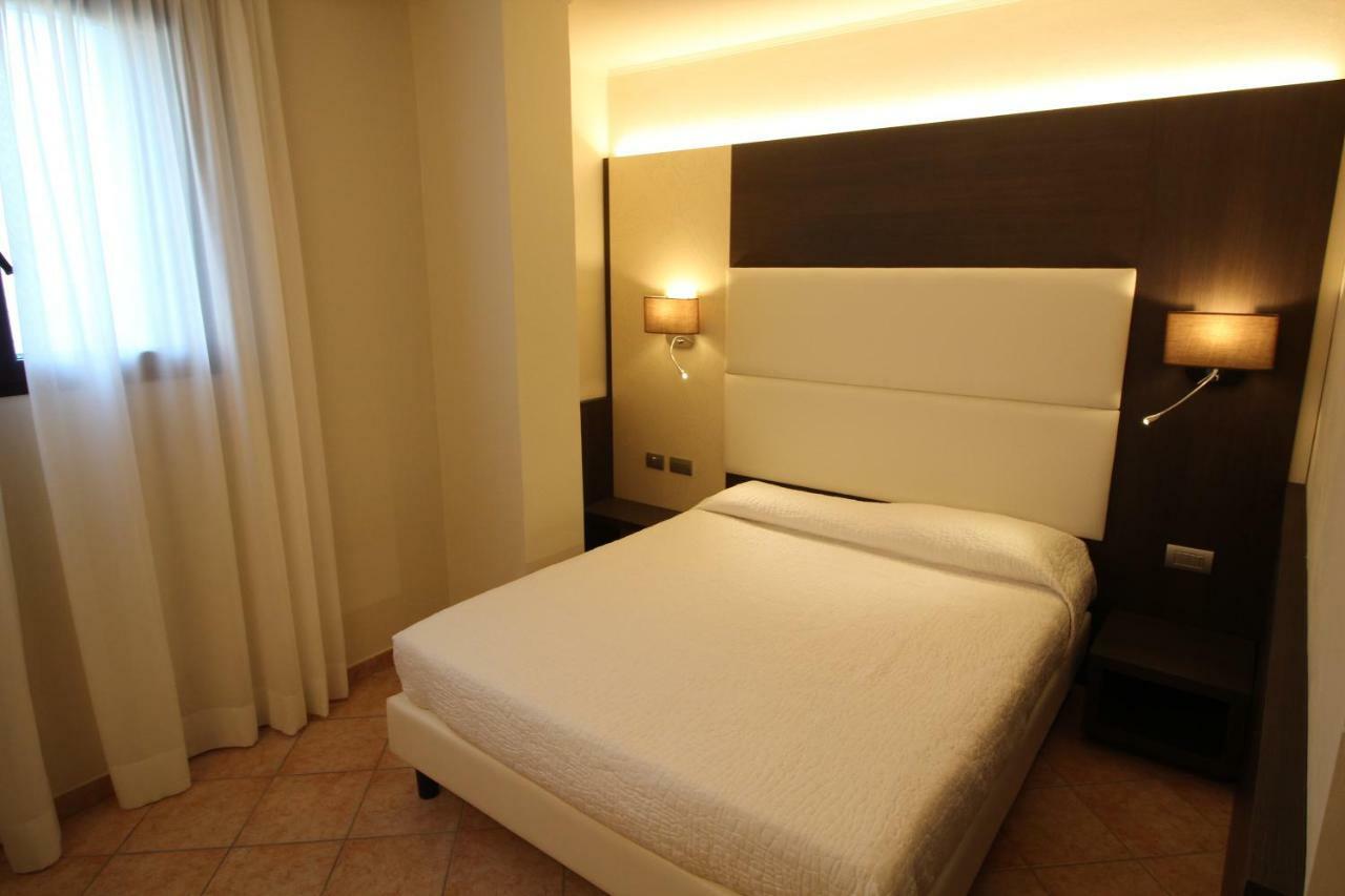 Aparthotel Del Prado Riva Ligure Exterior foto